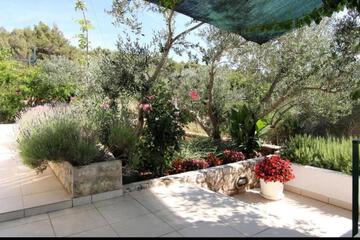 Photo 33