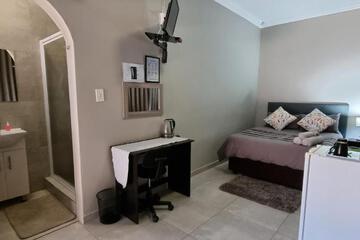 Photo 33