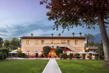 Front of property - evening/night