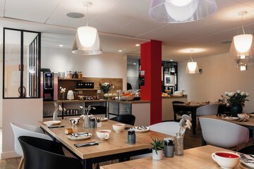 Breakfast area