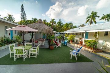 Seashell Motel & Key West Hostel