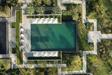Infinity pool