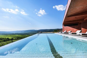 Infinity pool