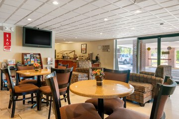 Breakfast/Coffee Service 22 of 23