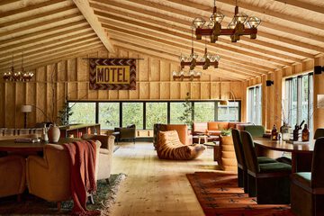 Bluebird Cady Hill Lodge