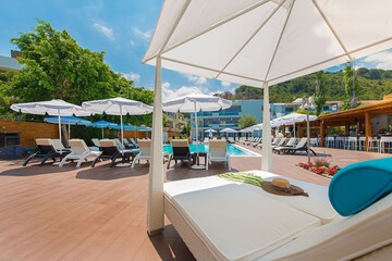 Sundeck