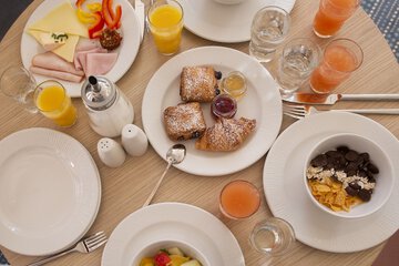 Breakfast meal