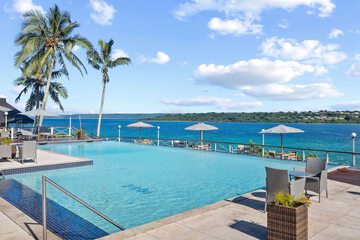 Infinity pool