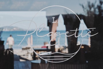 Beach bar