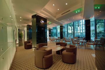 Lobby lounge