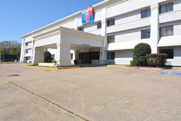 M Star Hotel Little Rock