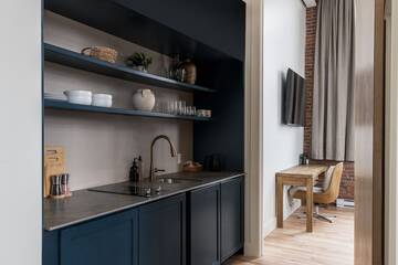 Private kitchenette