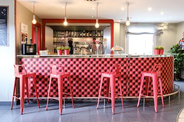 Snack bar