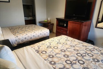 Pacific Inn