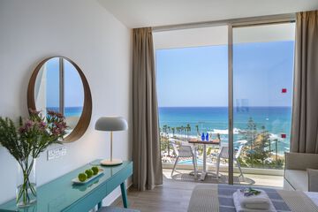Beach/ocean view