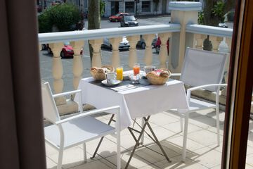 In-room dining