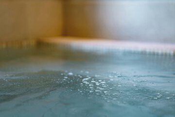 Private spa tub