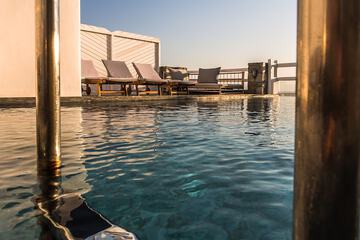 Private pool