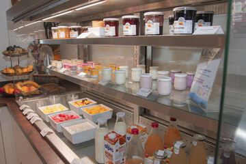 Breakfast buffet