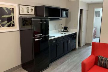 Private kitchenette