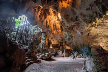 Spelunking/cave exploring