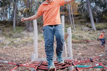 Ropes course (team building)