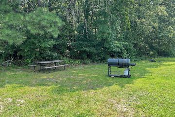 BBQ/picnic area