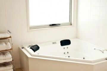 Jetted Tub