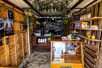Coffee shop