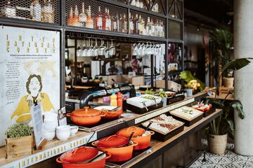 Breakfast buffet