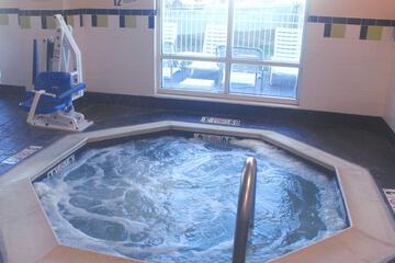 Indoor spa tub