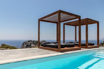 Private pool