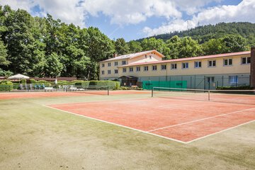 Tennis court