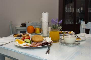 Breakfast meal