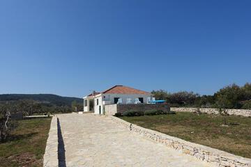 Photo 49