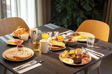 Breakfast meal