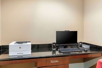 Business Center 103 of 104