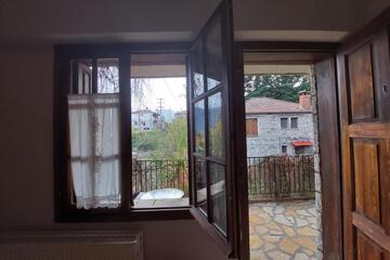 Photo 52
