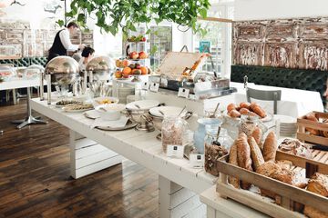 Breakfast area