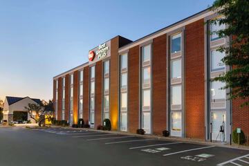 Hotel 2 of 41