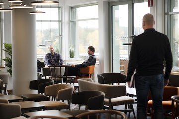 Lobby lounge