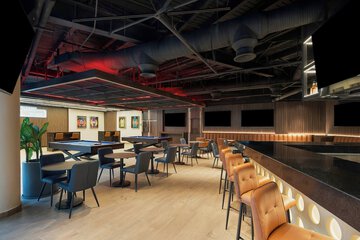 Sports bar