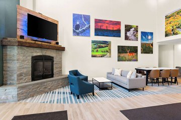 Hotel Interior 17 of 60