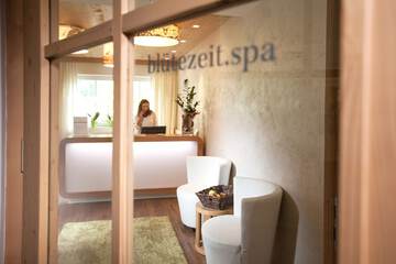 Spa reception