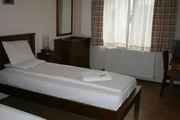 guest_rooms
