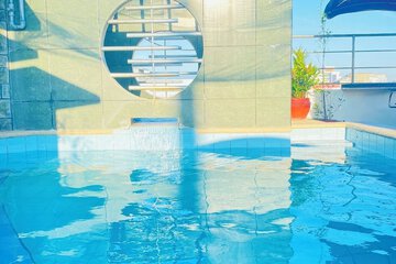 Rooftop pool