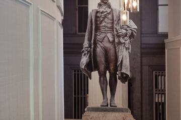 Hotel Interior 11 of 96