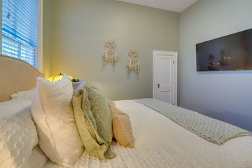 guest_rooms