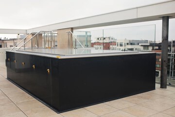 Rooftop pool