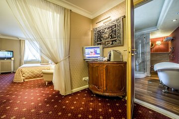 In-room business center